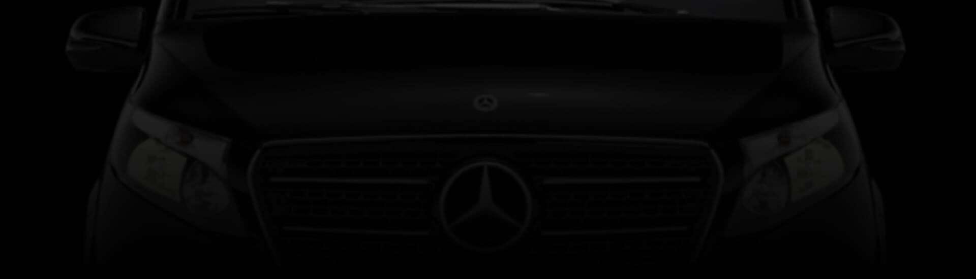 Foto frontale della Mercedes Classe V